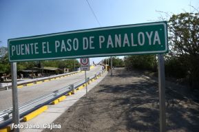 Inauguran puente "El Paso de Panaloya"