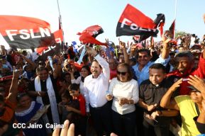 Inauguran puente "El Paso de Panaloya"