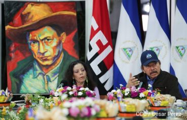 125 aniversario del natalicio del General de Hombres y Mujeres Libres Augusto C. Sandino