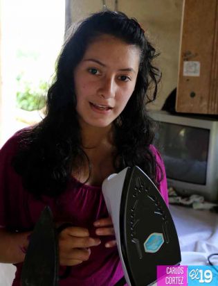 Electrificación en San Juan del Río Coco