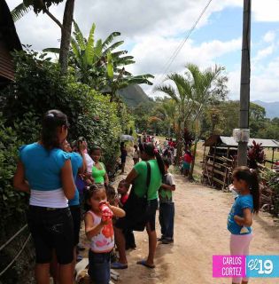 Electrificación en San Juan del Río Coco