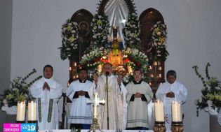 Católicos de La Concha celebran a la Virgen de Monserrat