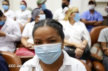 Medalla de Honor a Trabajadores de la Salud de Nicaragua, Guerros de Luz y Amor