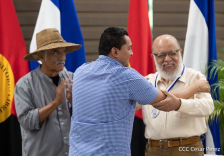 Juventud Sandinista rinde homenaje al maestro Orlando Pineda y al profesor Miguel de Castilla