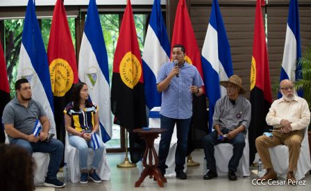 Juventud Sandinista rinde homenaje al maestro Orlando Pineda y al profesor Miguel de Castilla