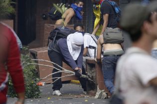 Derecha fascista provoca violencia en Venezuela