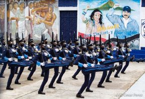 Policía Nacional saluda 41 aniversario de su constitución