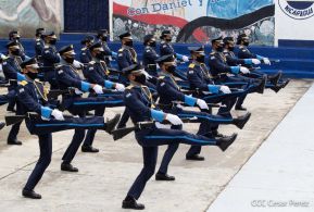 Policía Nacional saluda 41 aniversario de su constitución