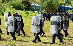 Mujeres de la DOEP saludan 41 años de fundación de la Policía Nacional