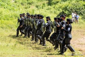 Mujeres de la DOEP saludan 41 años de fundación de la Policía Nacional