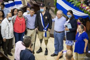 Reconocimiento al héroe de la solidaridad Brian Wilson