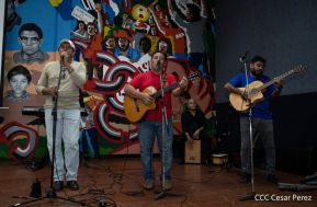 Reconocimiento al héroe de la solidaridad Brian Wilson