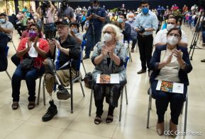 Reconocimiento al héroe de la solidaridad Brian Wilson