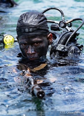 DOEP de la Policía Nacional realiza ejercicios demostrativos