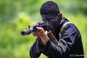 DOEP de la Policía Nacional realiza ejercicios demostrativos