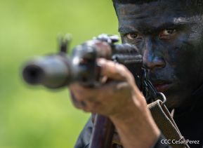 DOEP de la Policía Nacional realiza ejercicios demostrativos