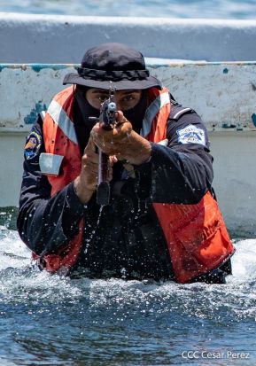 DOEP de la Policía Nacional realiza ejercicios demostrativos