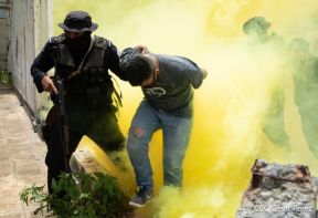 DOEP de la Policía Nacional realiza ejercicios demostrativos