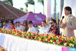 Parejas juran amor eterno en Ya Tu Boda 2014