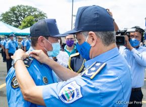 Ascenso en grados a miembros de la Dirección de Seguridad y Protección de Personalidades