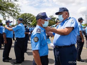 Ascenso en grados a miembros de la Dirección de Seguridad y Protección de Personalidades