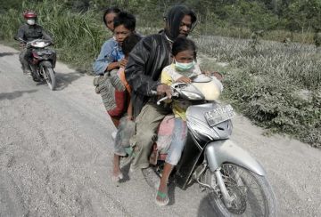 Erupción del Monte Kleud en Indonesia