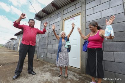 Gobierno de Nicaragua entrega 100 nuevas viviendas del programa Bismarck Martínez