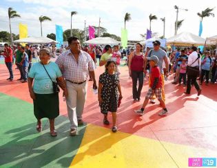 TECNOFEST 2014 promueve educación gratuita en Plaza de Colores