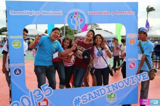 TECNOFEST 2014 promueve educación gratuita en Plaza de Colores