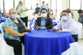 Mejores a Estudiantes y Docentes de Excelencia Académica 2020