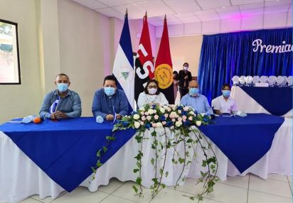 Mejores a Estudiantes y Docentes de Excelencia Académica 2020