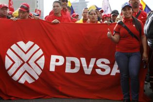 Trabajadores PDVSA marchan en defensa de la democracia en Venezuela