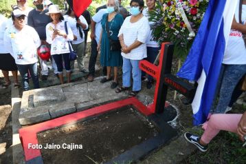 Nicaragua rinde homenaje a héroes y mártires de Octubre Victorioso