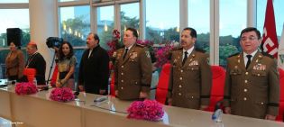 Daniel impone ascenso en grados al Inspector General y al Jefe del Estado Mayor del Ejército de Nicaragua