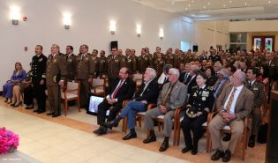 Daniel impone ascenso en grados al Inspector General y al Jefe del Estado Mayor del Ejército de Nicaragua