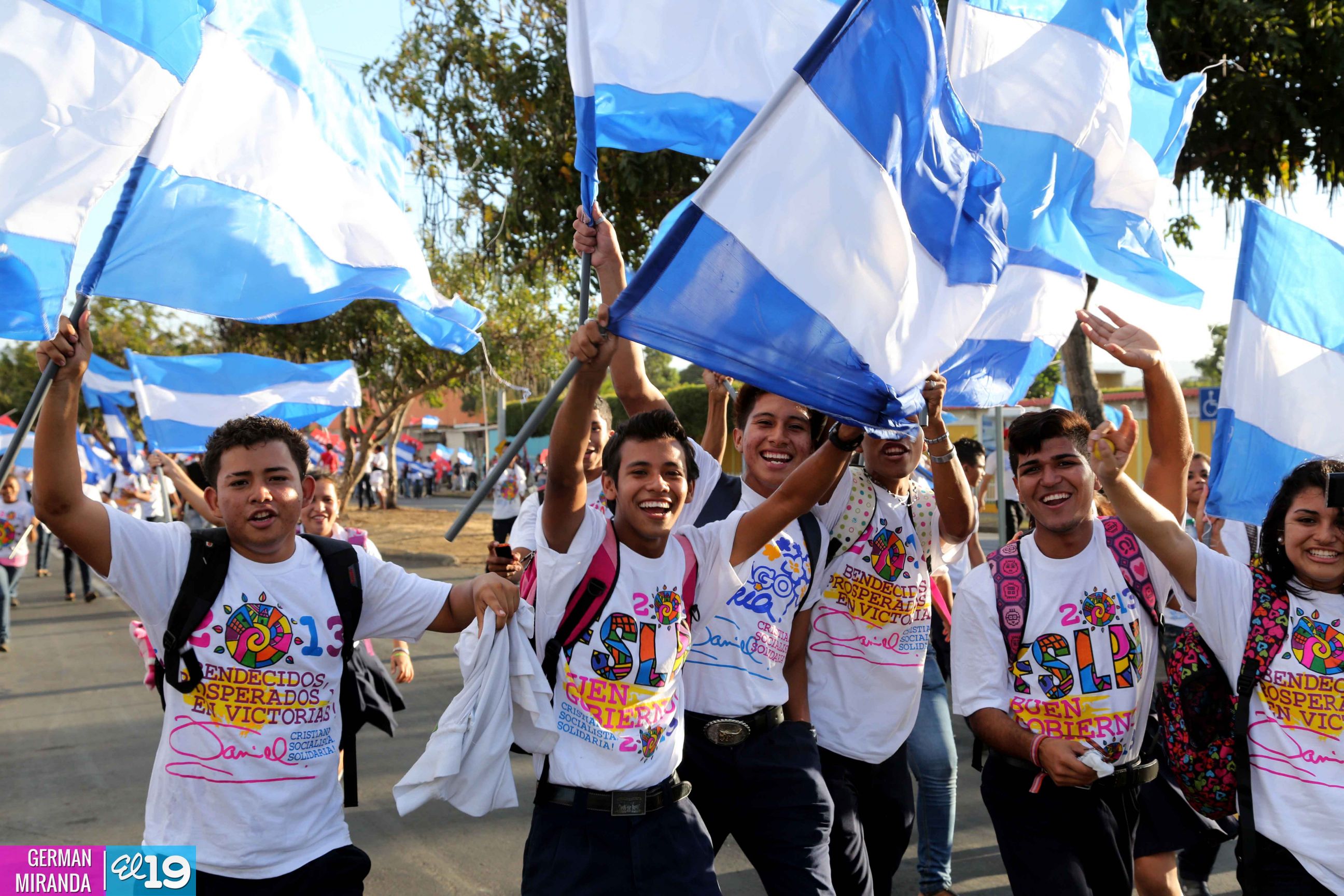 Juventud realiza caminata en honor al General Sandino