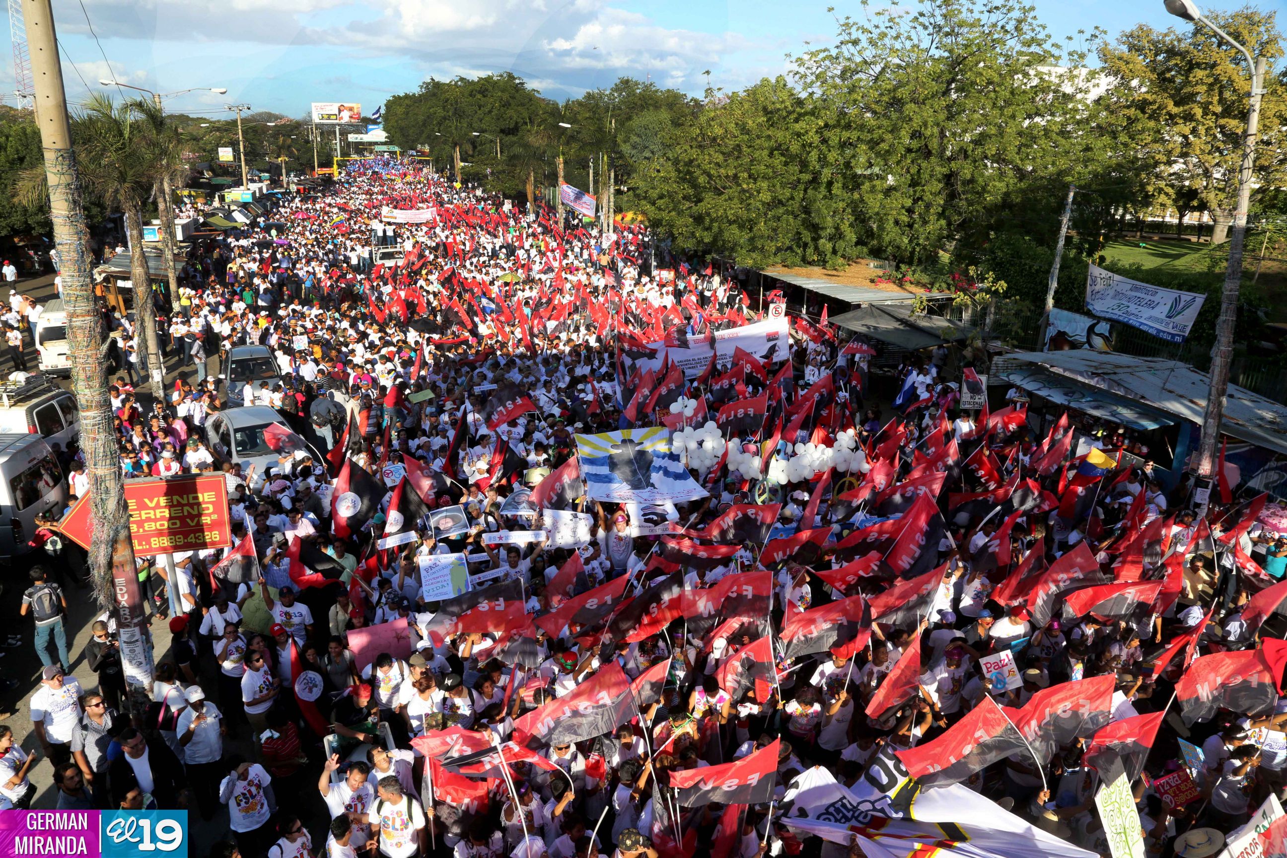 Juventud realiza caminata en honor al General Sandino