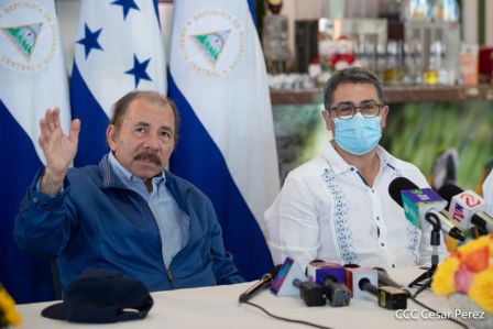 Así fue el encuentro del Presidente Daniel  y la Compañera Rosario con el Presidente de Honduras