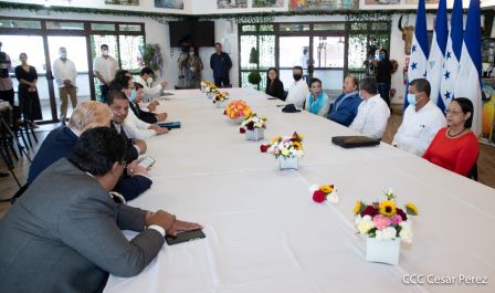 Así fue el encuentro del Presidente Daniel  y la Compañera Rosario con el Presidente de Honduras