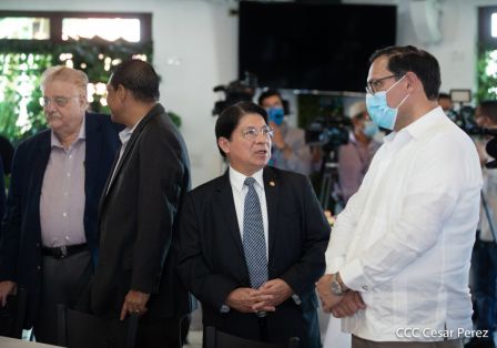 Así fue el encuentro del Presidente Daniel  y la Compañera Rosario con el Presidente de Honduras