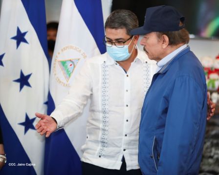 Así fue el encuentro del Presidente Daniel  y la Compañera Rosario con el Presidente de Honduras