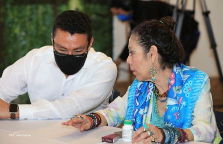 Así fue el encuentro del Presidente Daniel  y la Compañera Rosario con el Presidente de Honduras