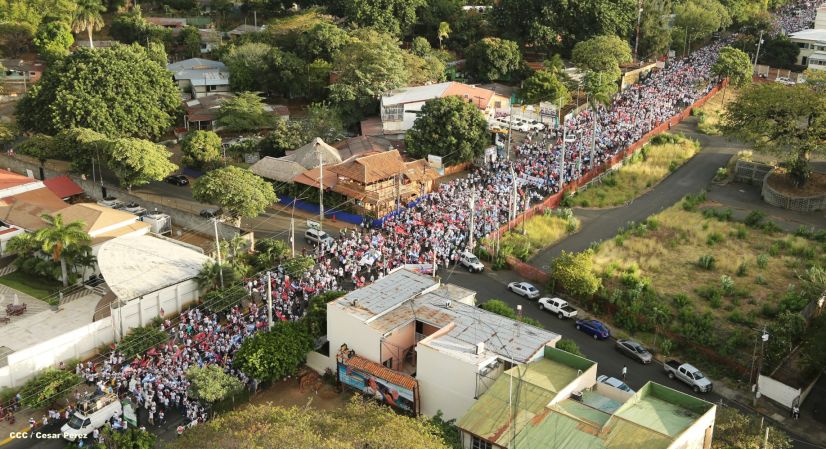 Juventud realiza caminata en honor al General Sandino (FOTOS AÉREAS)