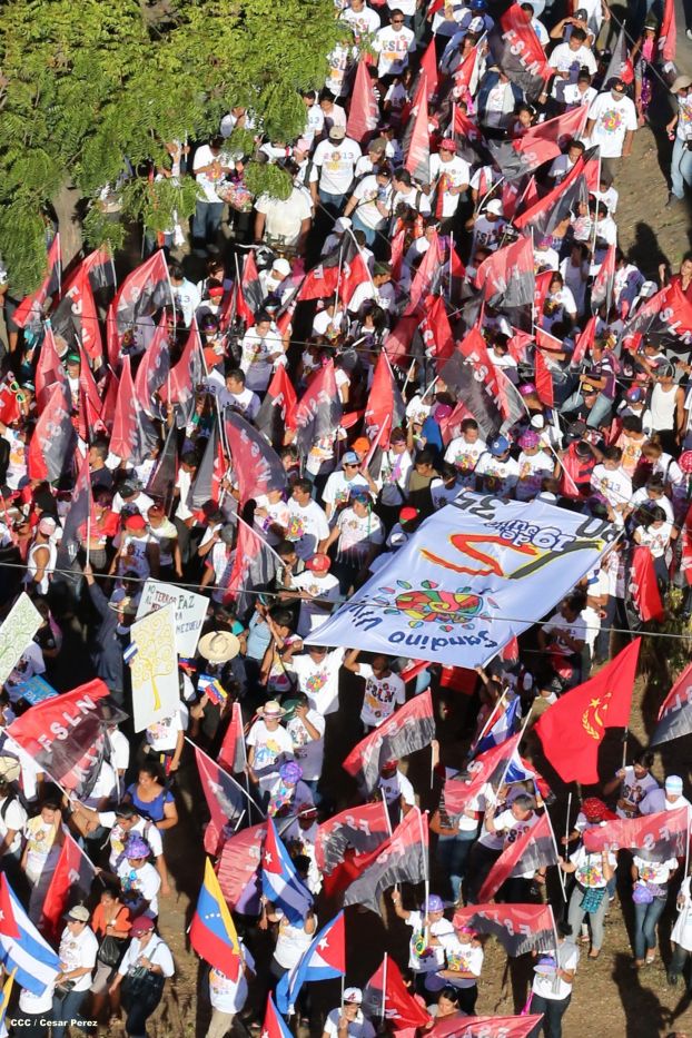 Juventud realiza caminata en honor al General Sandino (FOTOS AÉREAS)