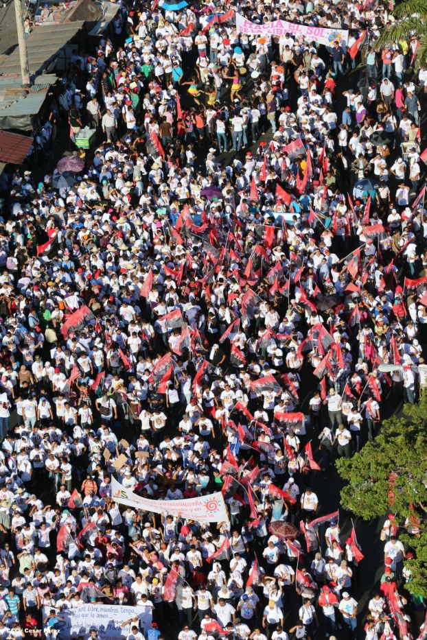 Juventud realiza caminata en honor al General Sandino (FOTOS AÉREAS)