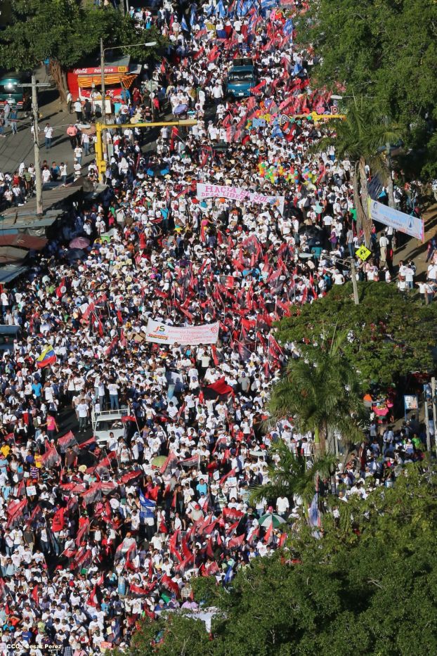 Juventud realiza caminata en honor al General Sandino (FOTOS AÉREAS)
