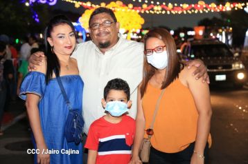Inauguran Altares, Feria a la Purísima y Navidades Familiares en la avenida de Bolívar a Chávez