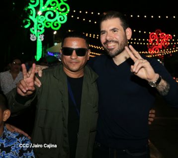 Inauguran Altares, Feria a la Purísima y Navidades Familiares en la avenida de Bolívar a Chávez