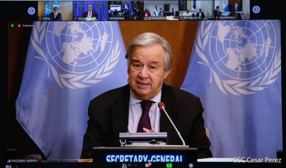 El Presidente Daniel y la Compañera Rosario en la Cumbre entre Jefes de Estado y de Gobierno del SICA y el Secretario General de Naciones Unidas