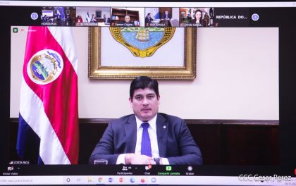 El Presidente Daniel y la Compañera Rosario en la Cumbre entre Jefes de Estado y de Gobierno del SICA y el Secretario General de Naciones Unidas